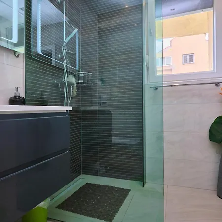 Pax By Litto * Split