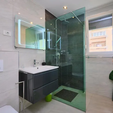 Pax Apartment